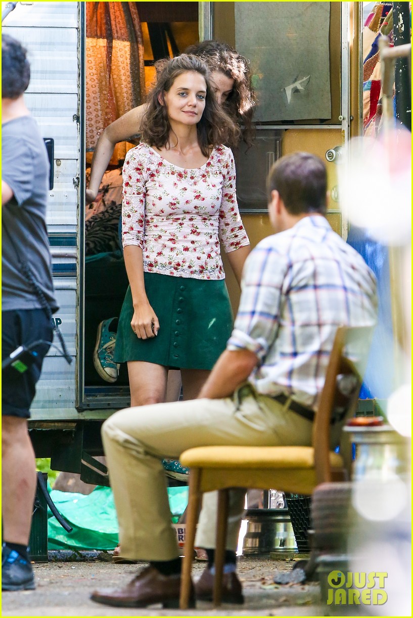 Katie Holmes & Stefania Owen Film Emotional 'All We Had' Scene With Luke Wilson