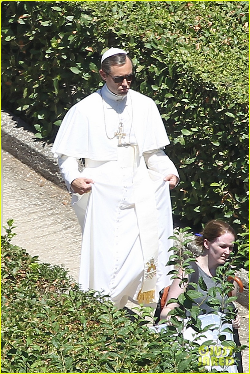 Jude Law Dresses as the Pope On Set of 'The Young Pope'