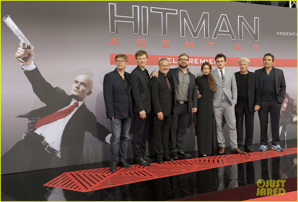 Rupert Friend Brings Fiancee Aimee Mullins to Berlin for 'Hitman: Agent 47' Premiere