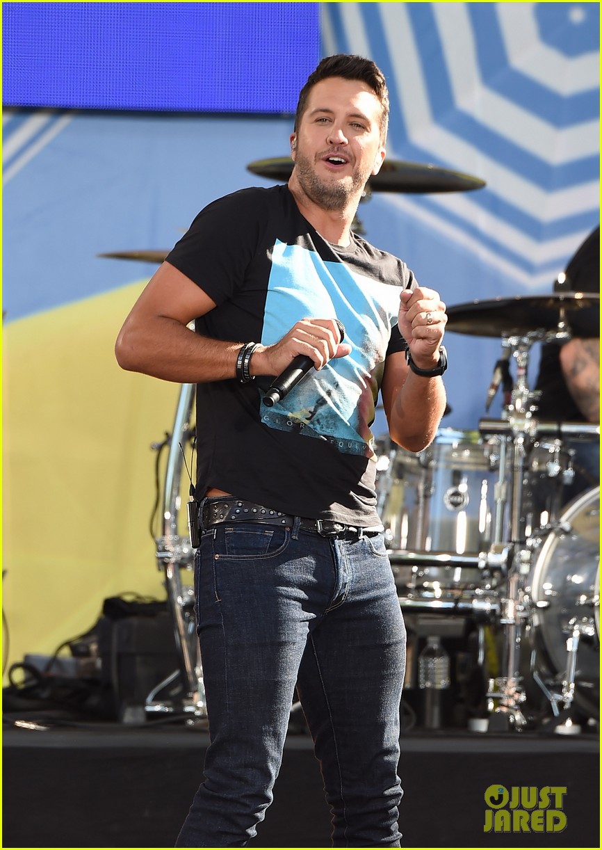 Keith Urban & Luke Bryan Make NYC a Little More Country!