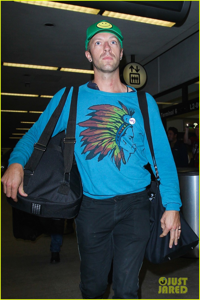 Chris Martin Jets to Los Angeles After Global Citizen Fest