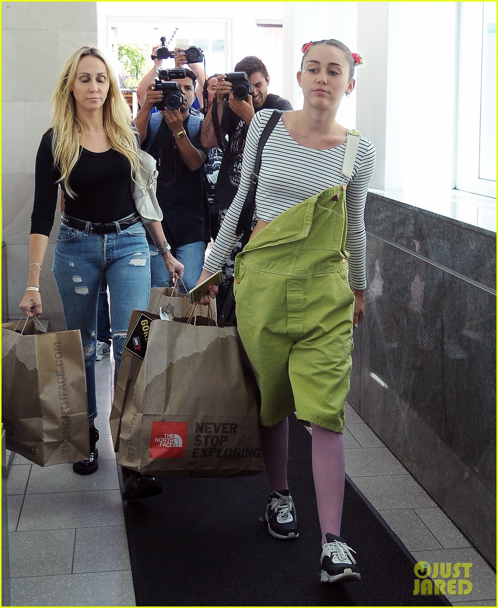 Miley Cyrus Steps Out Amid Dane Cook Rumors