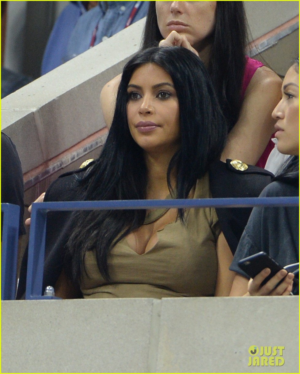 Kim Kardashian & Kendall Jenner Attend the U.S. Open to Watch Serena & Venus' Match!