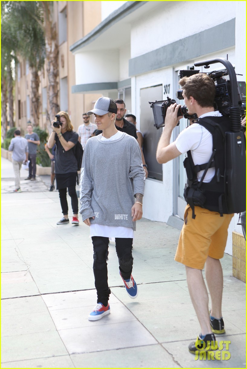 Justin Bieber Becomes James Corden's Bodyguard For A Day