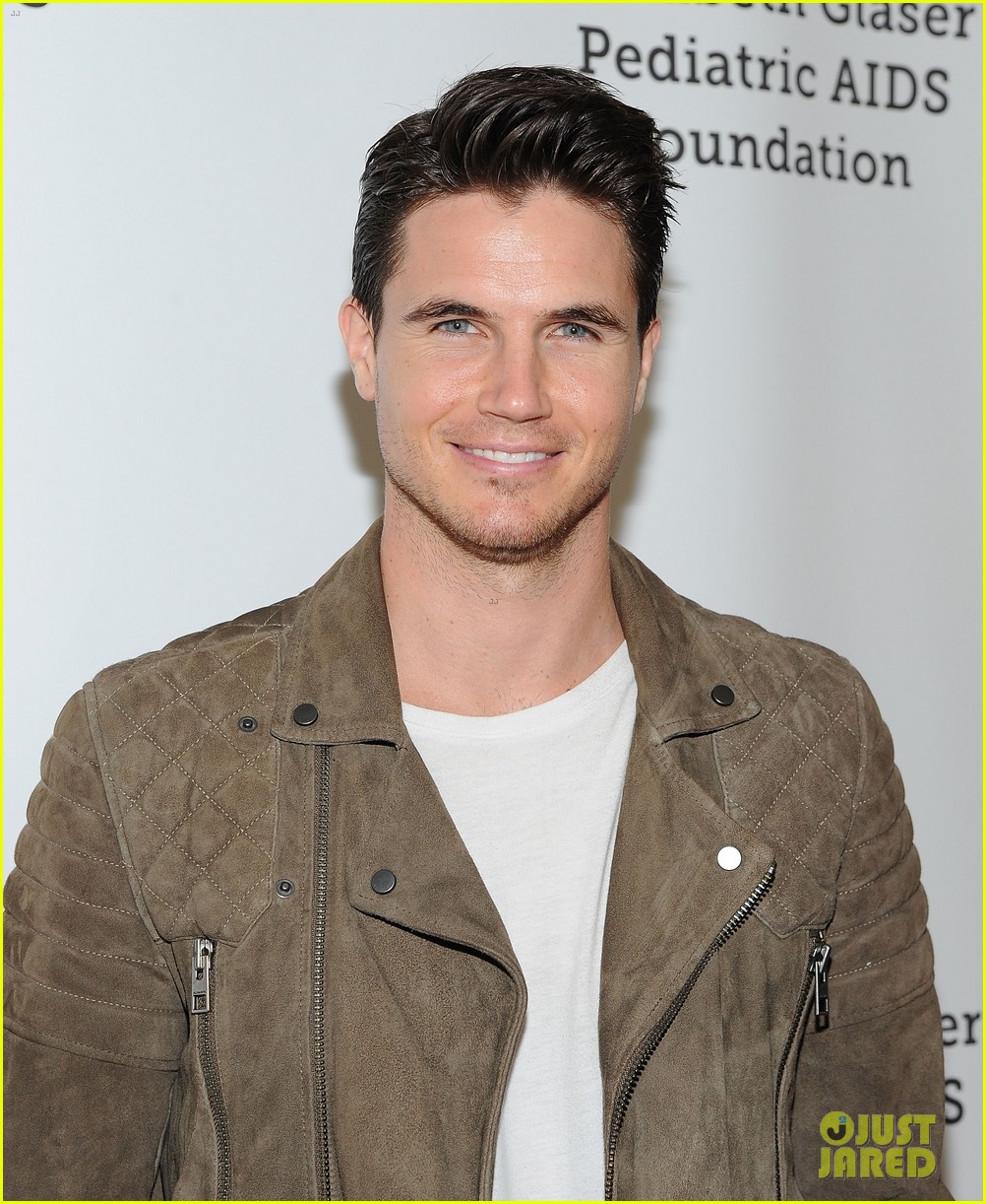 Robbie Amell & Italia Ricci Couple Up for Charity Festival