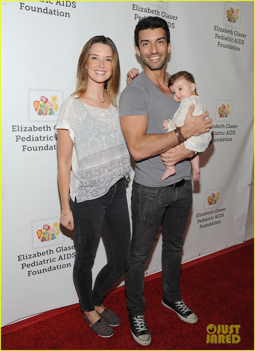 Robbie Amell & Italia Ricci Couple Up for Charity Festival