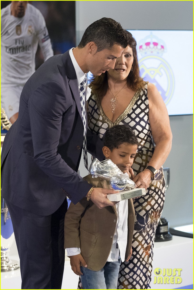 Cristiano Ronaldo Honored For Becoming Real Madrid's All-Time Leading Scorer