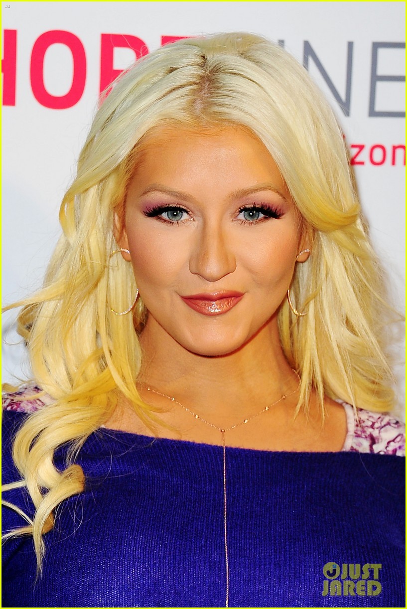 Christina Aguilera Takes a 'The Voice' Break for a Good Cause