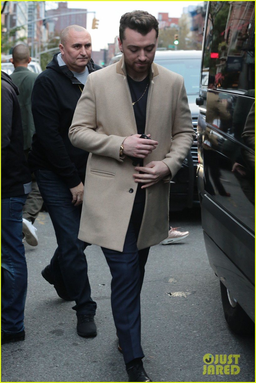 Sam Smith Admits to Channeling 'Downton Abbey' When Meeting the Royal Family (Video)