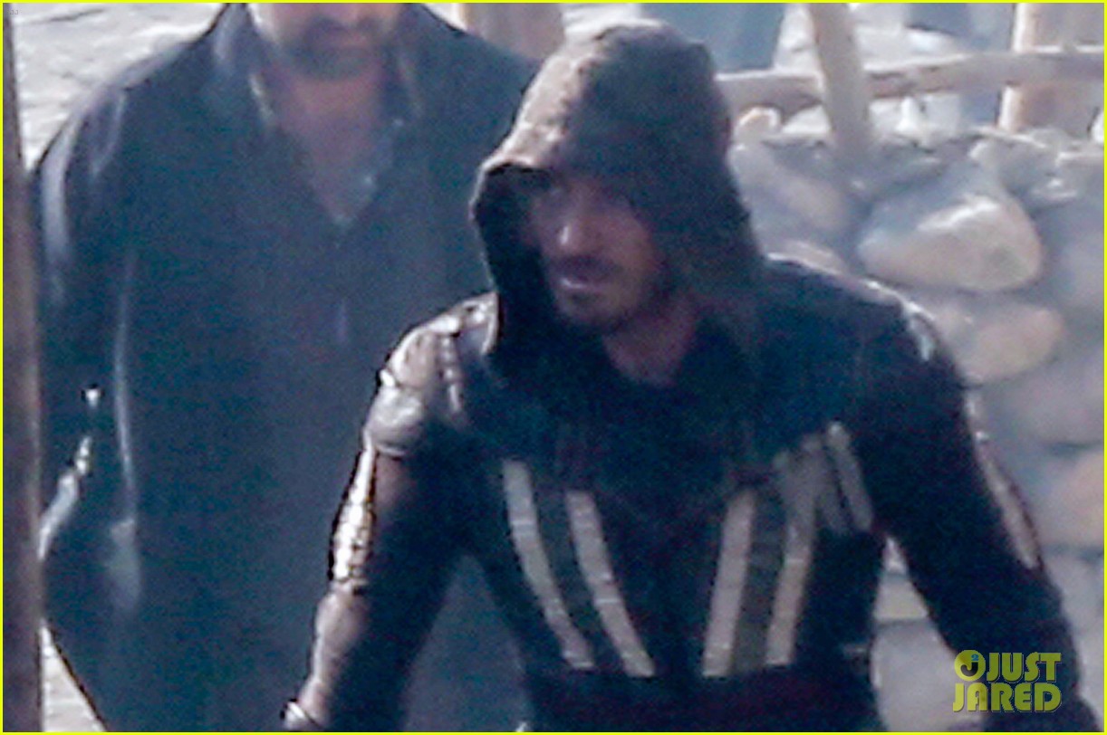 Michael Fassbender Films 'Assassin's Creed' in Spain!