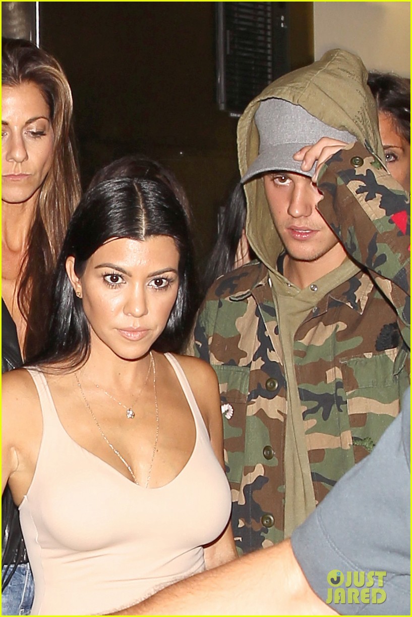 Justin Bieber & Kourtney Kardashian Romance Rumors Are Heating Up!