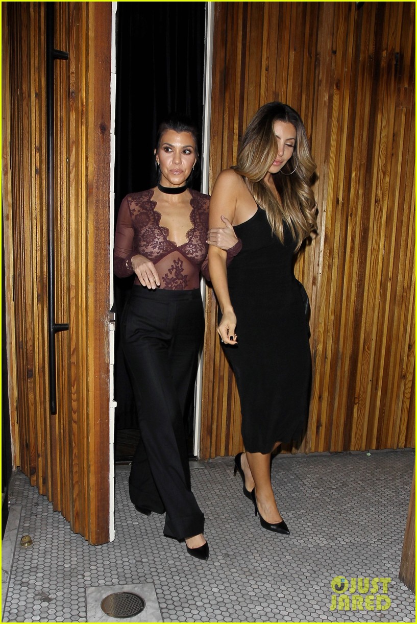 Justin Bieber & Kourtney Kardashian Hit Up the Same Spot
