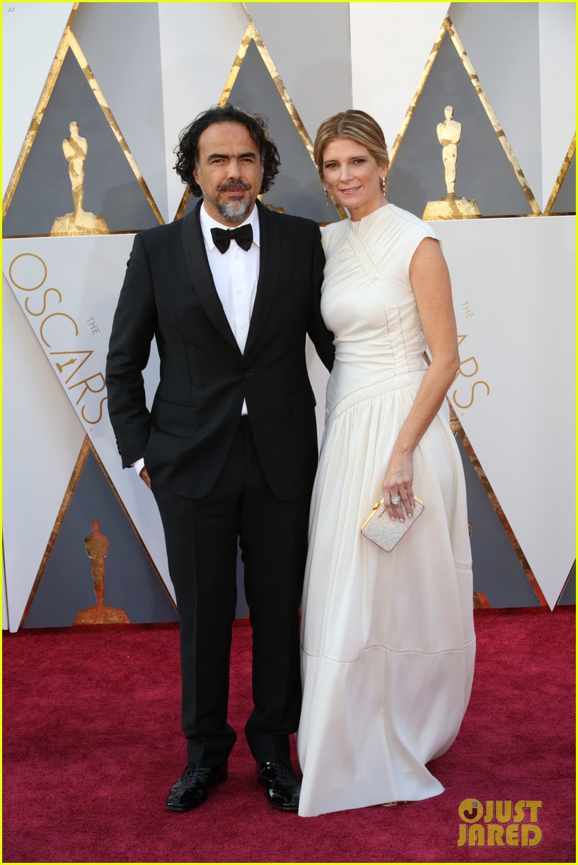 'The Revenant' Director Alejandro Gonzalez Inarritu Arrives at Oscars 2016 With Wife Maria