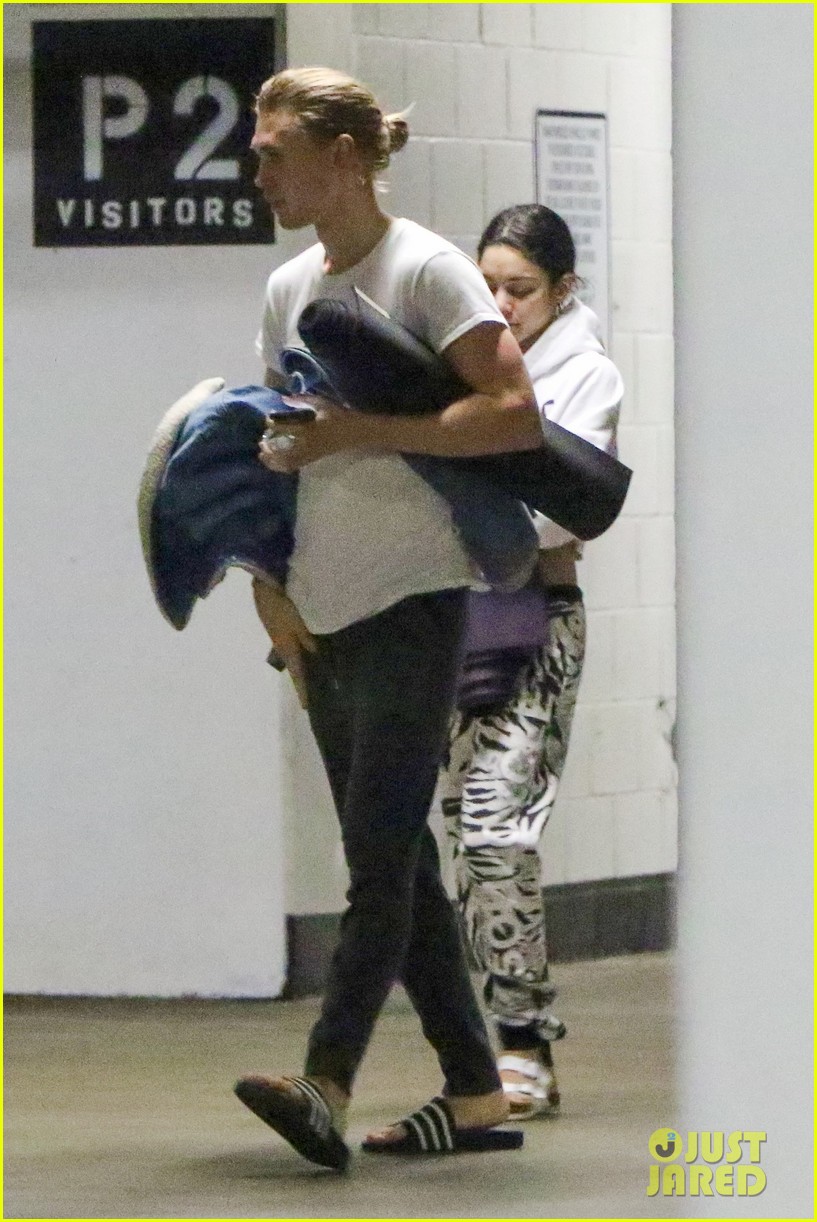 Vanessa Hudgens & Boyfriend Austin Butler Step Out After Amazing 'Grease: Live' Performance