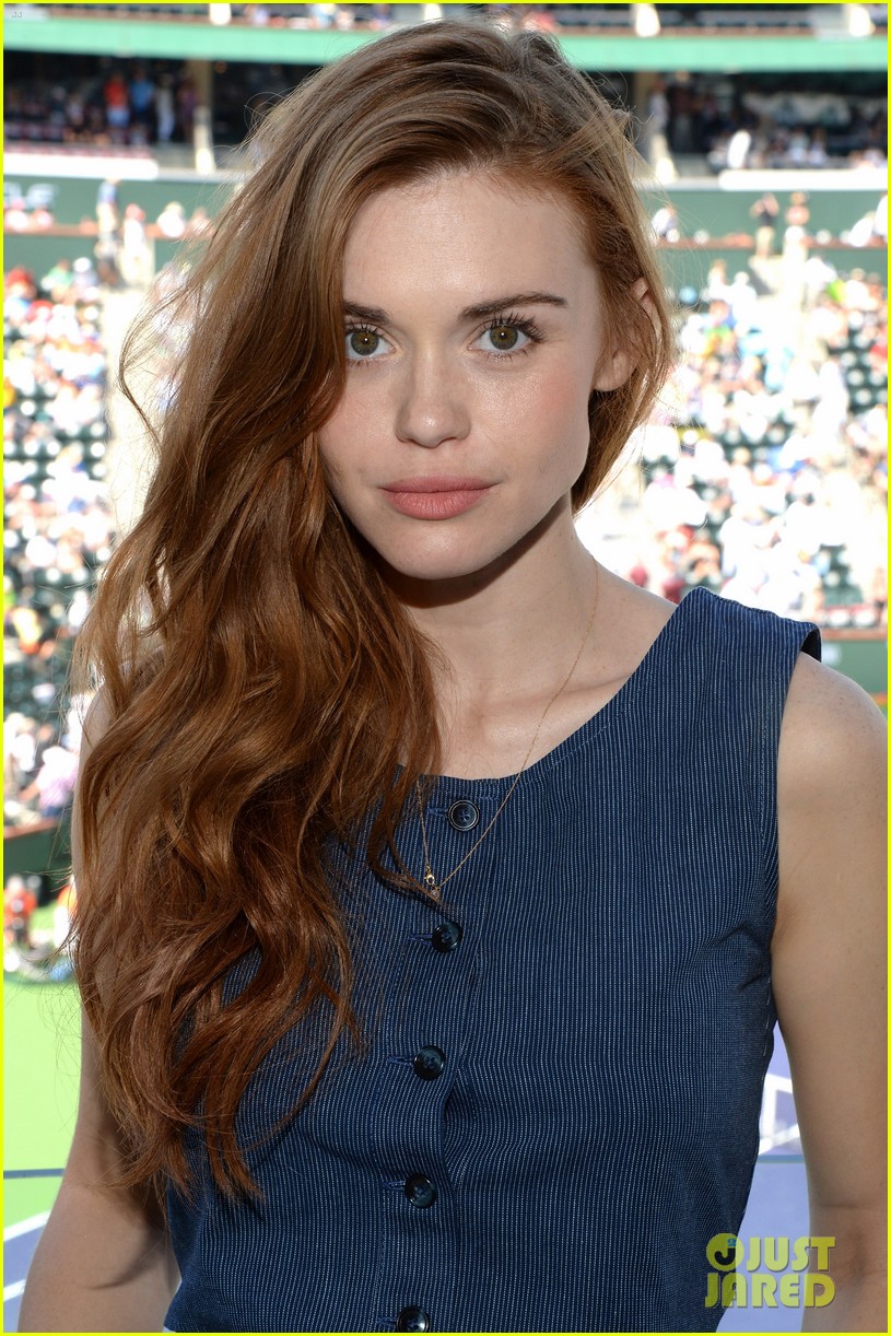 Holland Roden, Scott Eastwood, & Camilla Belle Take in Tennis with Moet & Chandon!