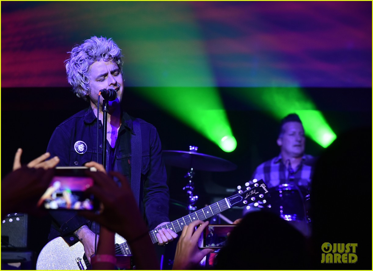 Selma Blair & Billie Joe Armstrong Bring 'Geezer' to Tribeca 2016