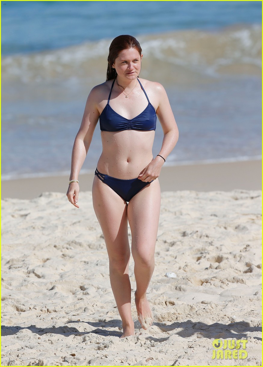 Harry Potter' Star Bonnie Wright Enjoys a Day on the Beach - Just Jared -  Celebrity News and Gossip