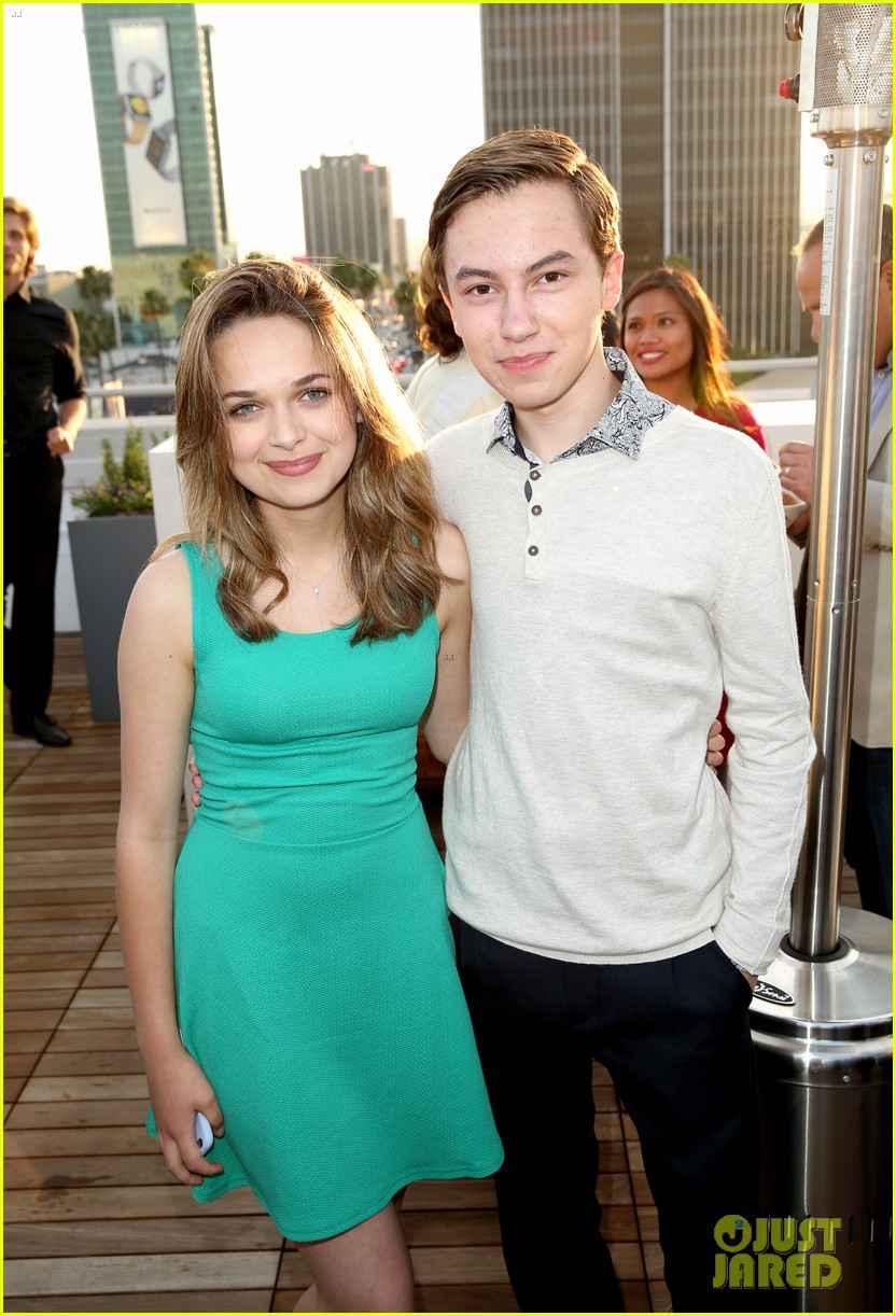 The Fosters' Hayden Byerly & Gavin MacIntosh Bring Girlfriends to JJJ's Celebration of Disney's MXYZ Collection