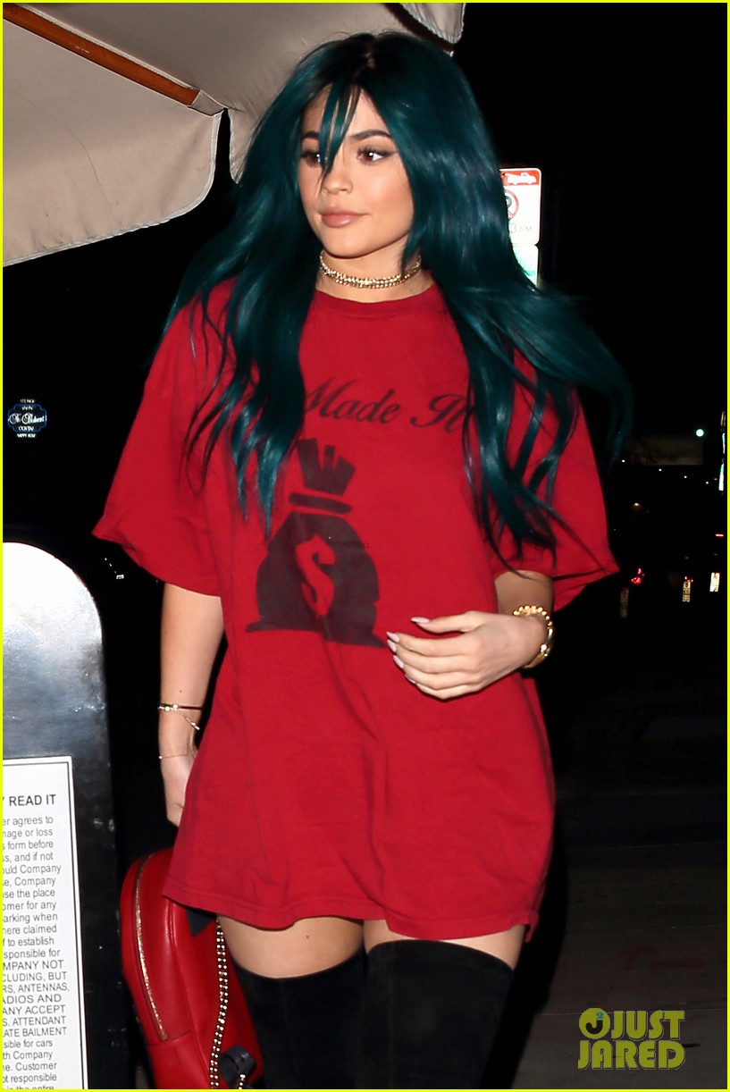 kylie jenner blue hair red dress Kylie Jenner's 'King Kylie' look gets brutally honest review from daughter Stormi in new TikTok