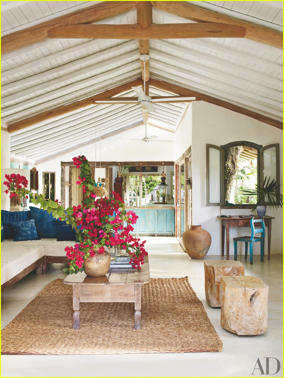 Anderson Cooper Gives Tour of His Vacation Home for 'Architectural Digest' Cover Spread!