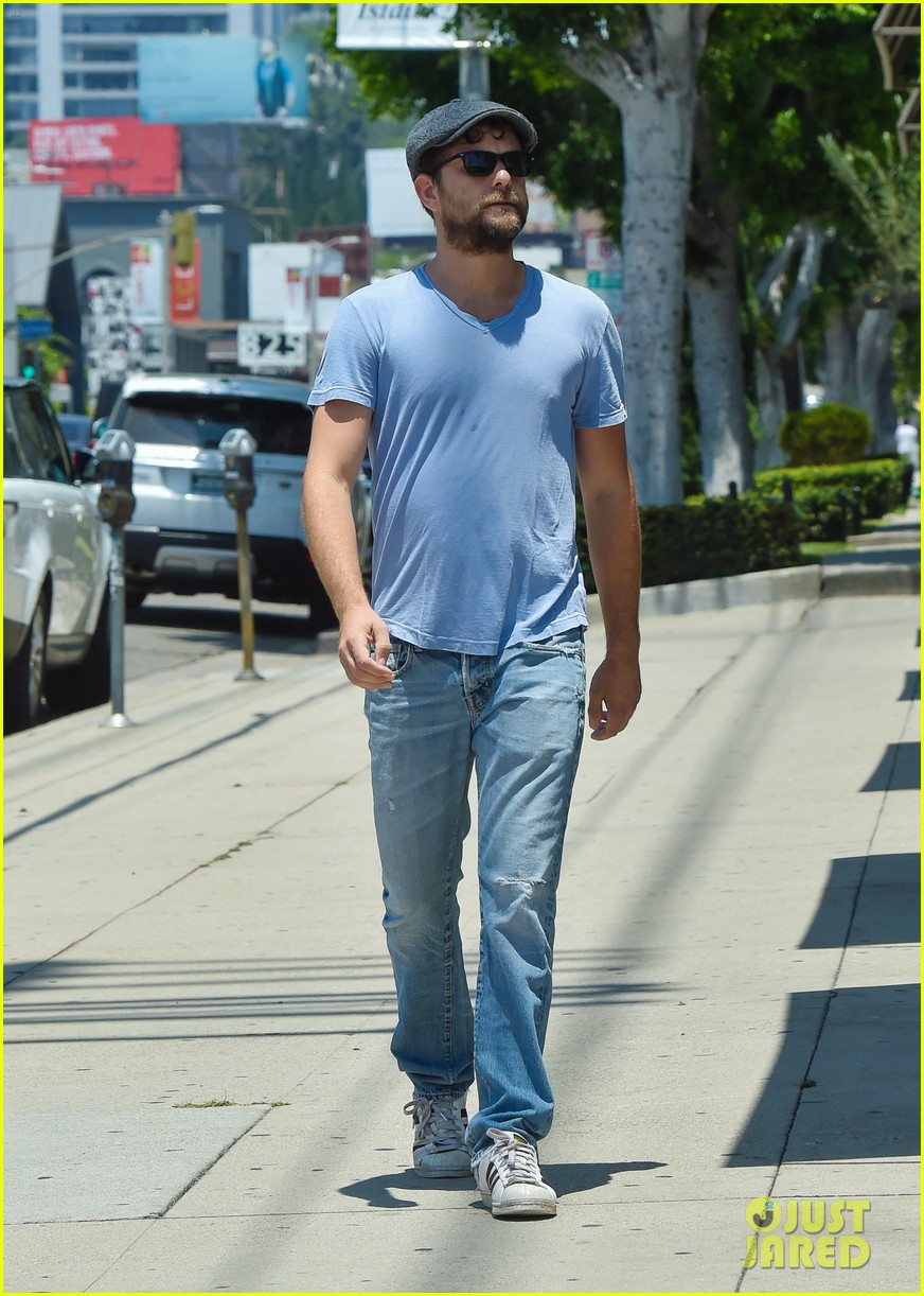 Joshua Jackson Shares a Martin Luther King, Jr. Quote on Social Media