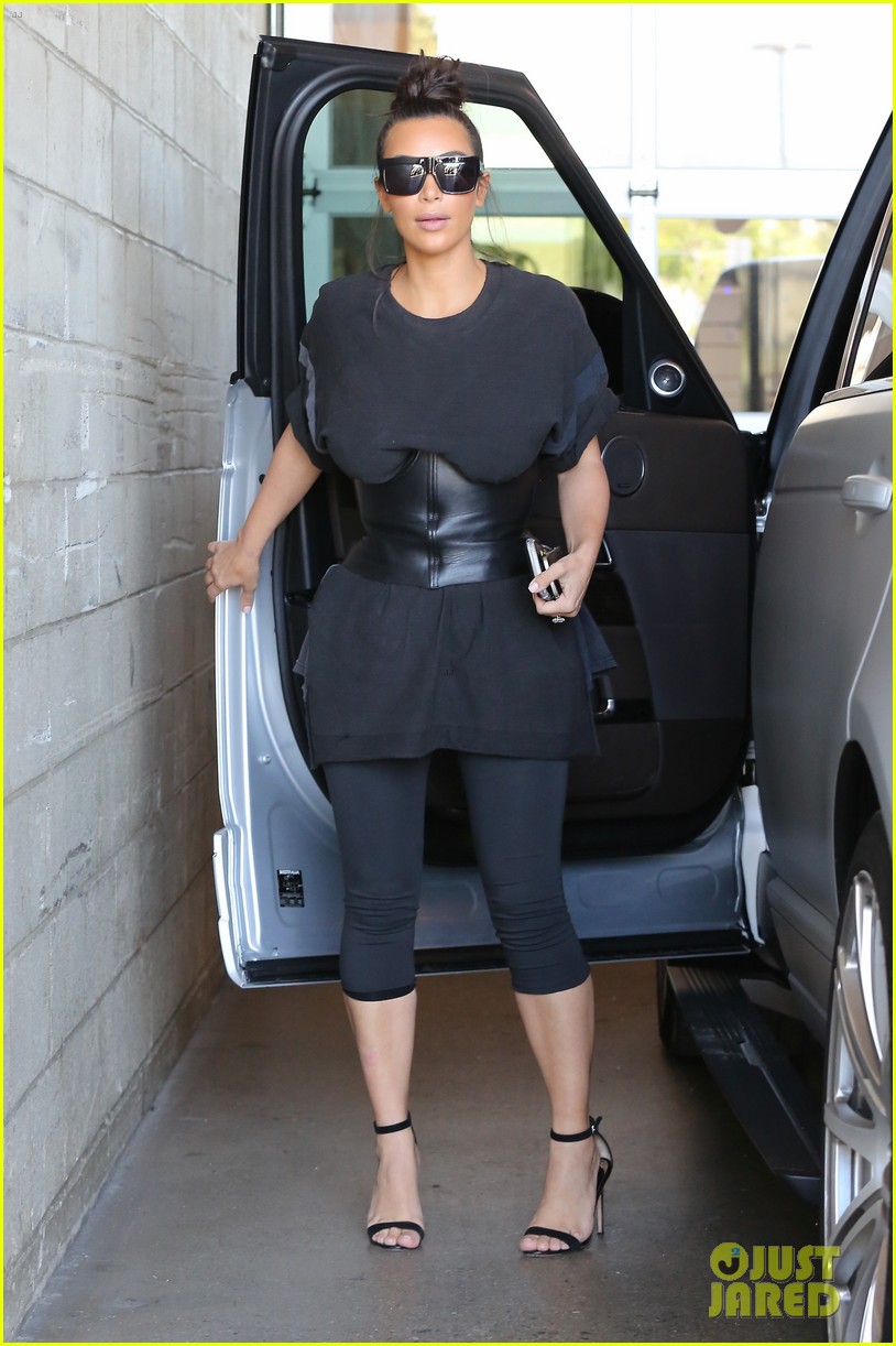 Kim Kardashian Steps Out with Khloe After Taylor Swift Drama