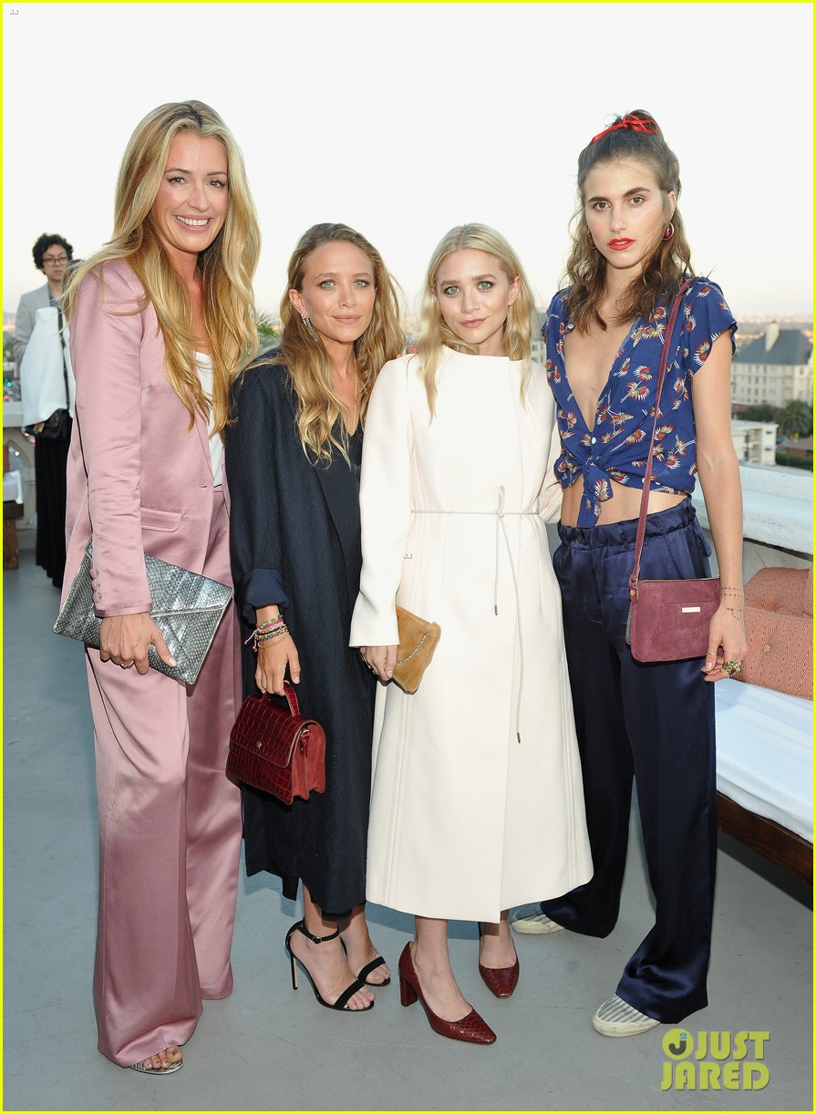 Mary-Kate & Ashley Olsen Get Support from Sister Lizzie at Elizabeth and James Store Opening