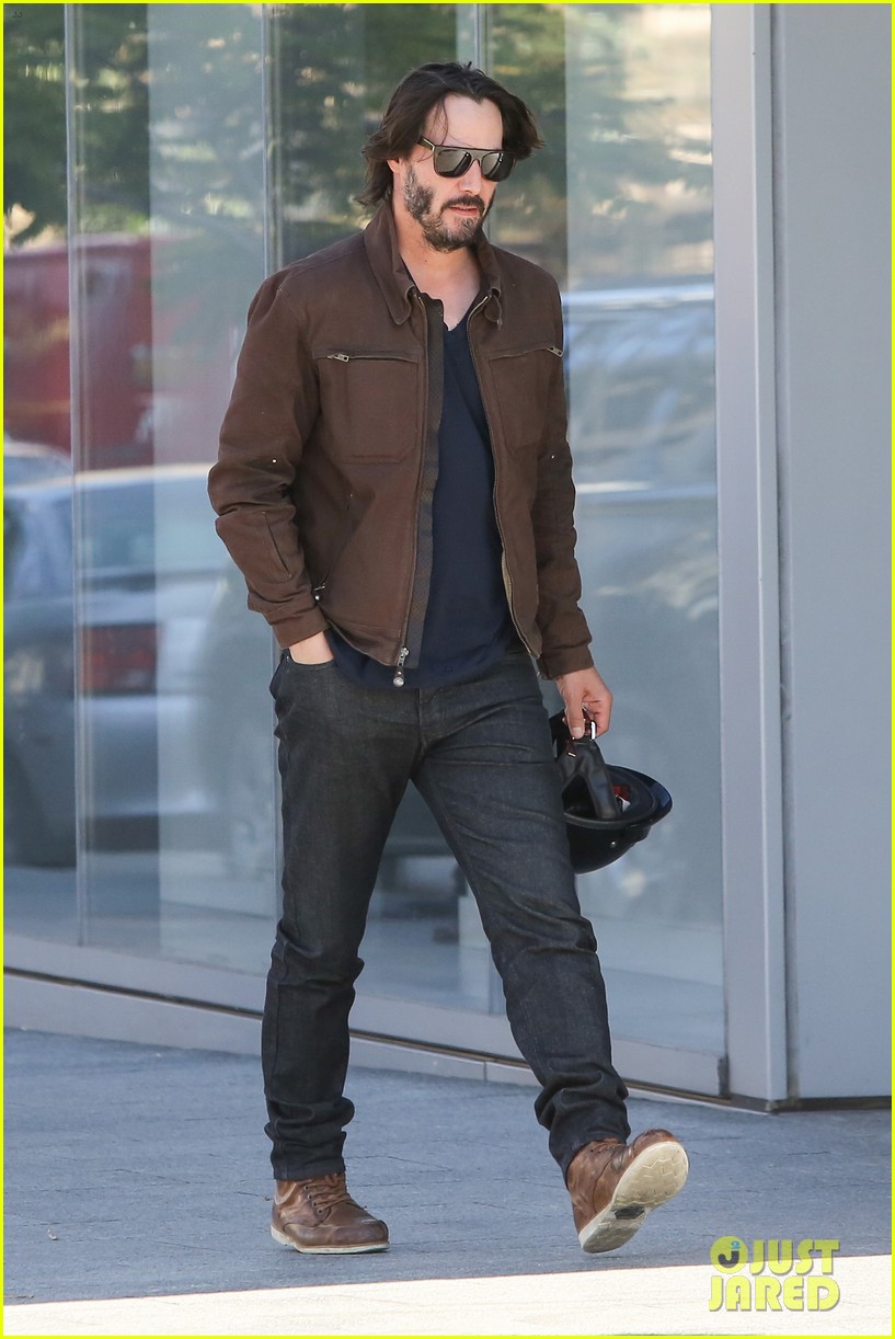 Keanu Reeves Has a New Job: Building Motorcycles!