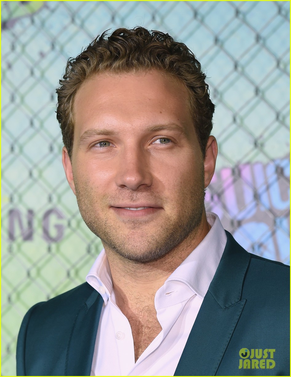 Jai Courtney & Girlfriend Mecki Dent Couple Up at 'Suicide Squad' NYC Premiere!