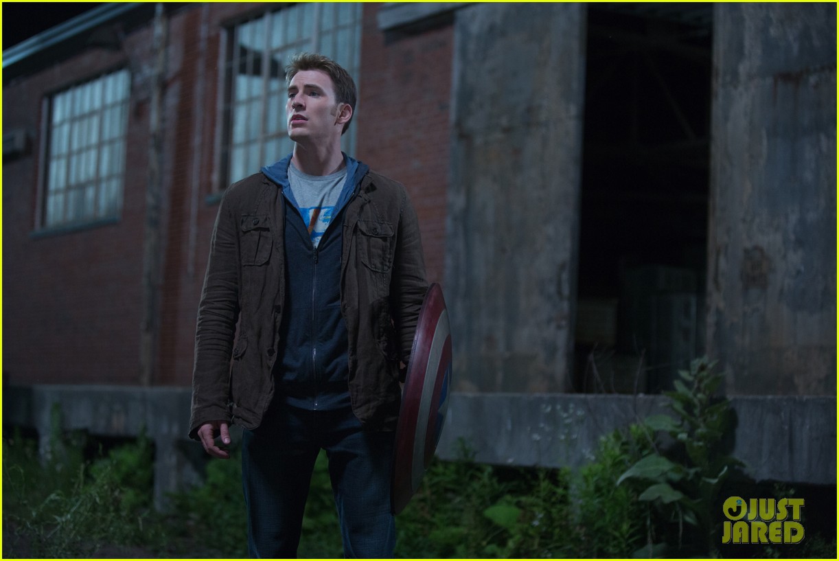Chris Evans' Steve Rogers Might Not Be Captain America in 'Avengers: Infinity War'