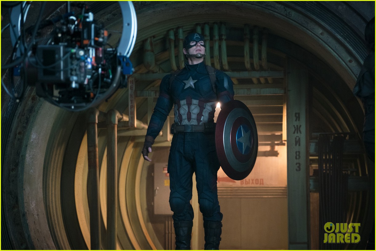 Chris Evans' Steve Rogers Might Not Be Captain America in 'Avengers: Infinity War'
