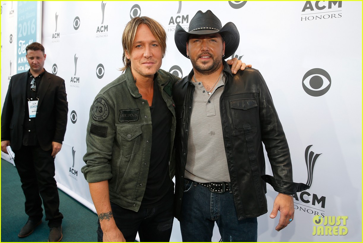 Blake Shelton, Miranda Lambert & Alicia Keys Celebrate ACM Honors 2016!
