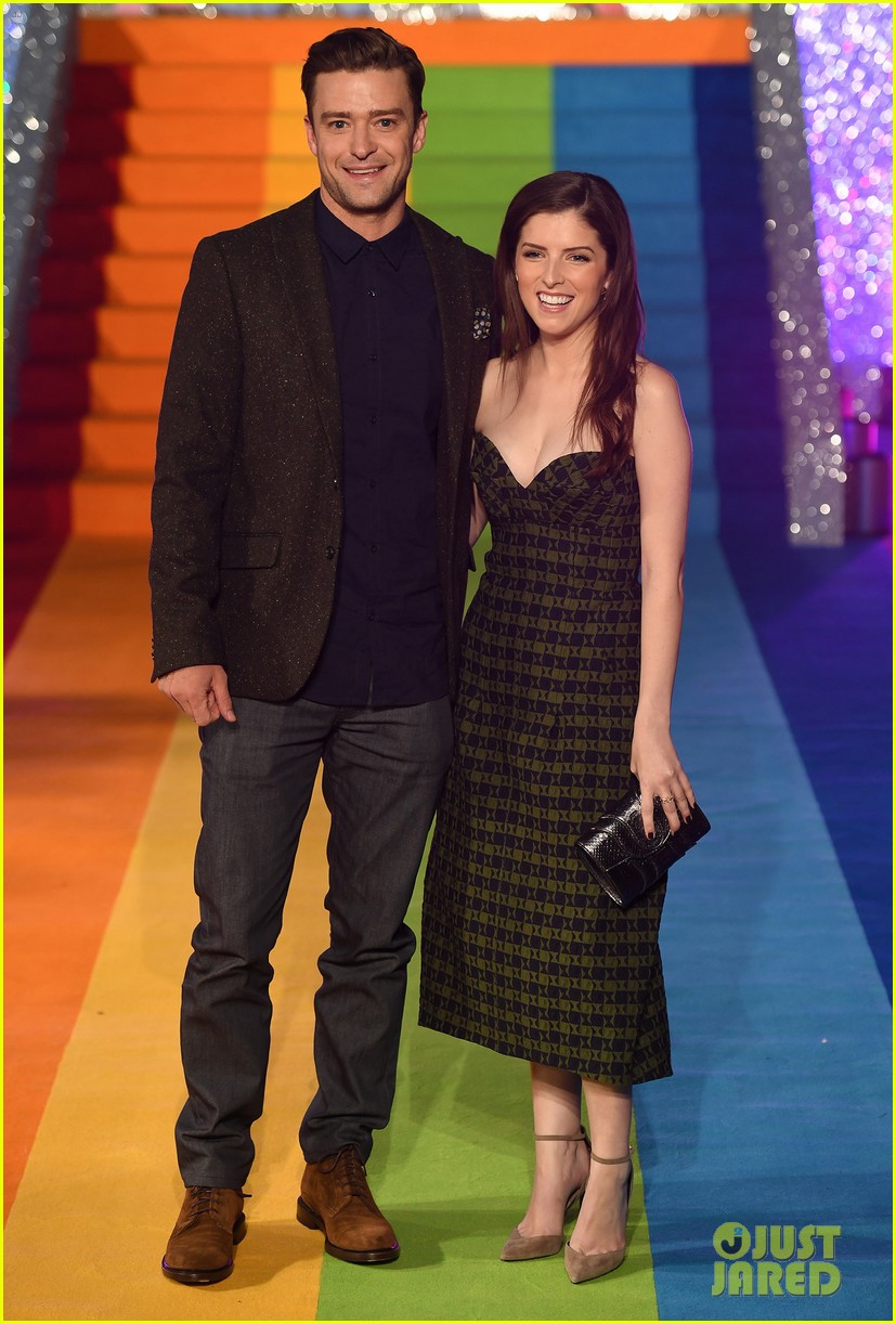 Justin Timberlake & Anna Kendrick Light the London Eye with 'Trolls' Rainbow Colors!