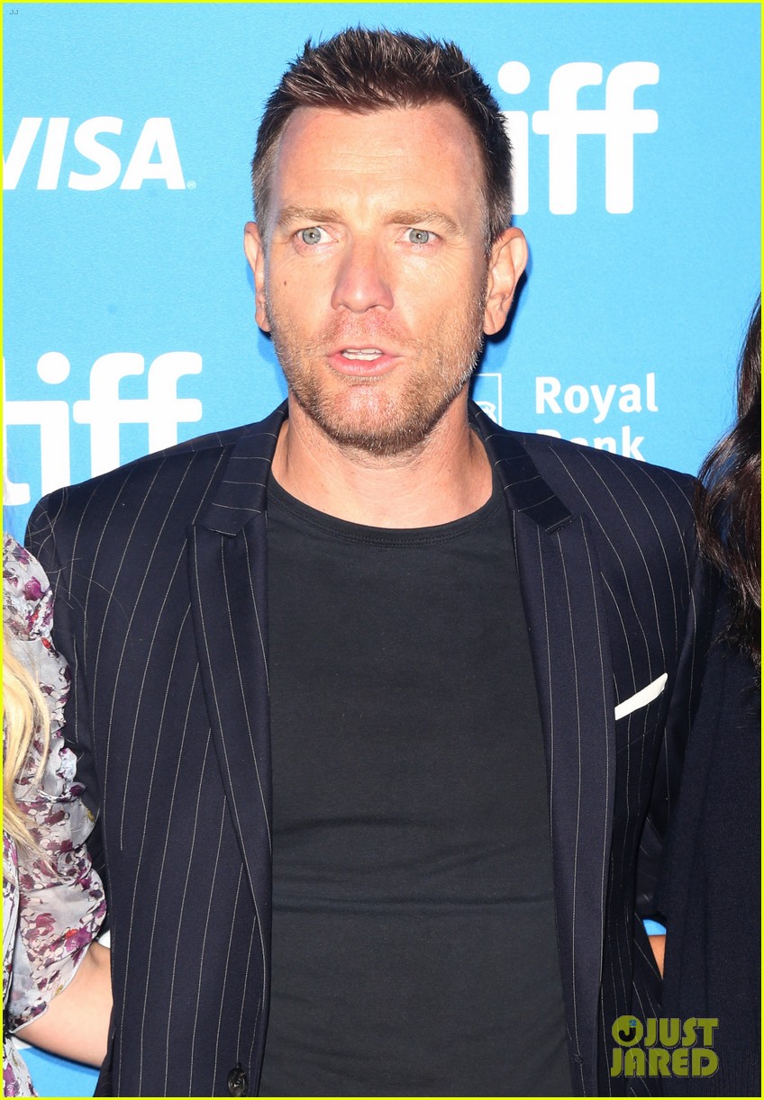 Ewan McGregor & Dakota Fanning Continue 'American Pastoral' Press Tour During TIFF
