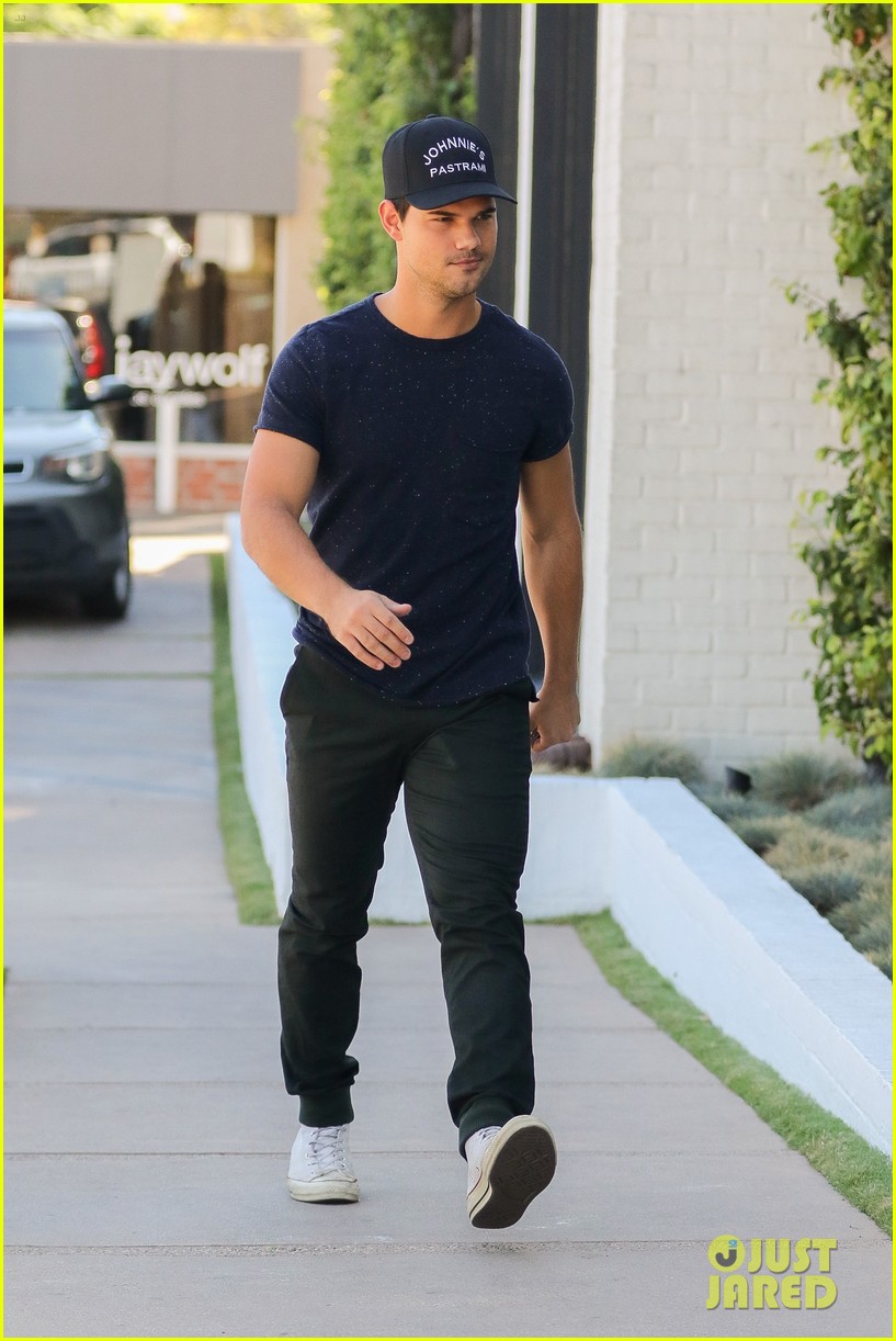 Taylor Lautner Starts Wardrobe Fittings at John Varvatos