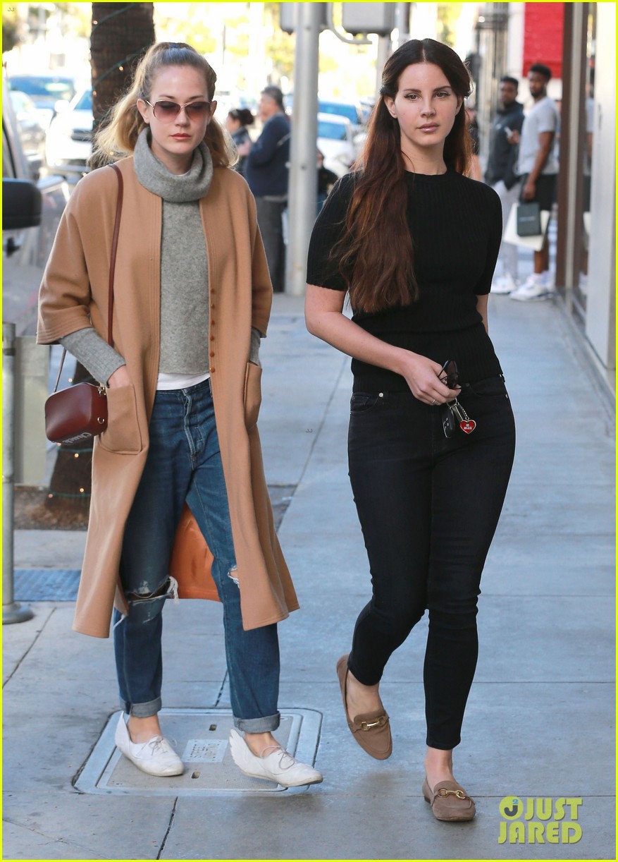 Lana Del Rey Gets In Christmas Shopping with Her Sister Chuck