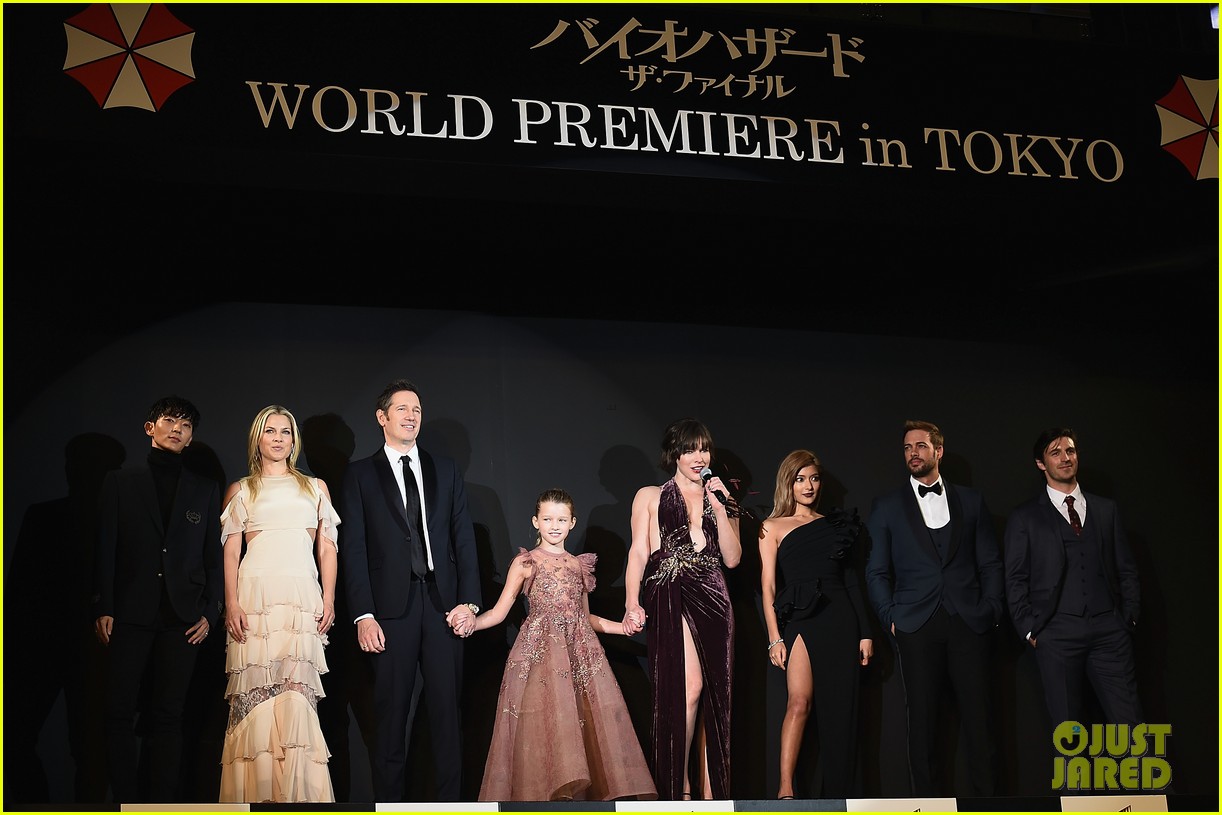 Milla Jovovich Brings Daughter Ever to 'Resident Evil' Tokyo Premiere!