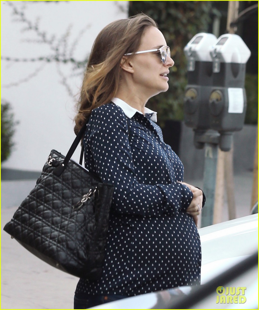 Natalie Portman Is So Honored For Golden Globe Nod!