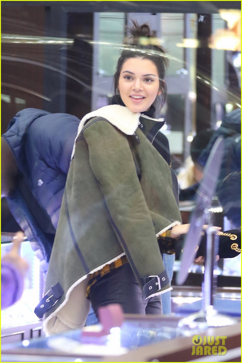 Kendall Jenner & Rumored Boyfriend A$AP Rocky Go Shopping in NYC