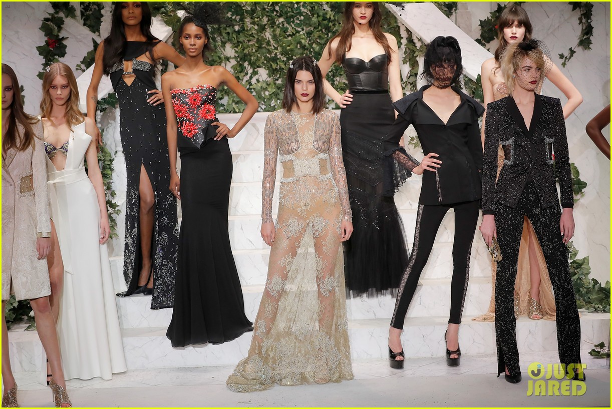 Kendall Jenner Walks in La Perla NYFW Show with Naomi Campbell & More!