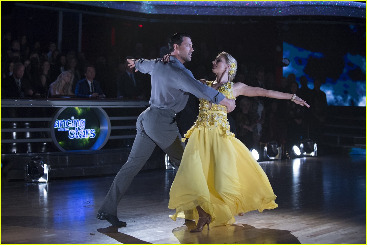 Heather Morris Reveals Which 'Glee' Co-Stars Want Tickets for 'DWTS'!