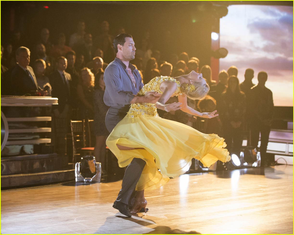 Heather Morris Reveals Which 'Glee' Co-Stars Want Tickets for 'DWTS'!