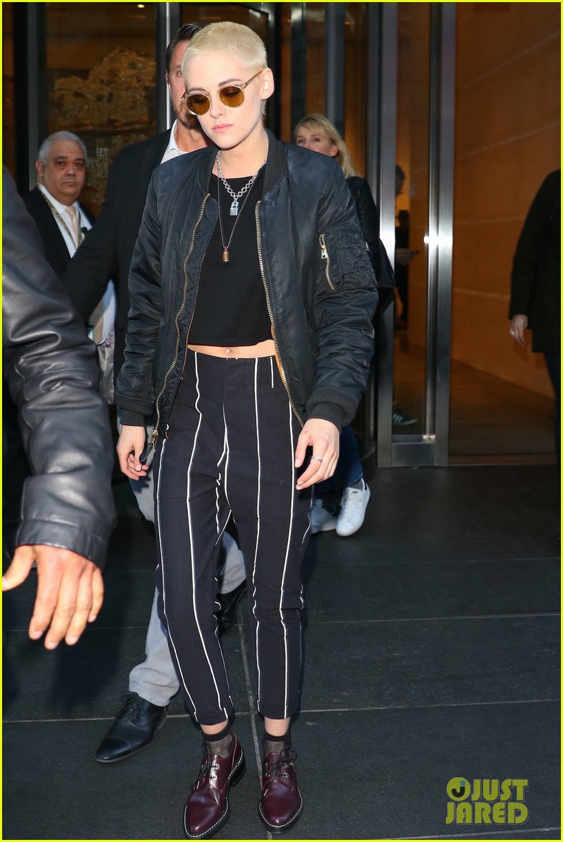 Kristen Stewart Glams Up in Chanel with Her Fierce New Hair!