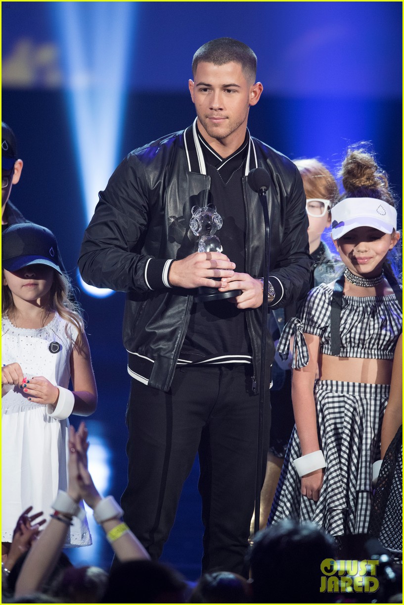 Nick Jonas Poses with Britney Spears' Sons at Radio Disney Music Awards!