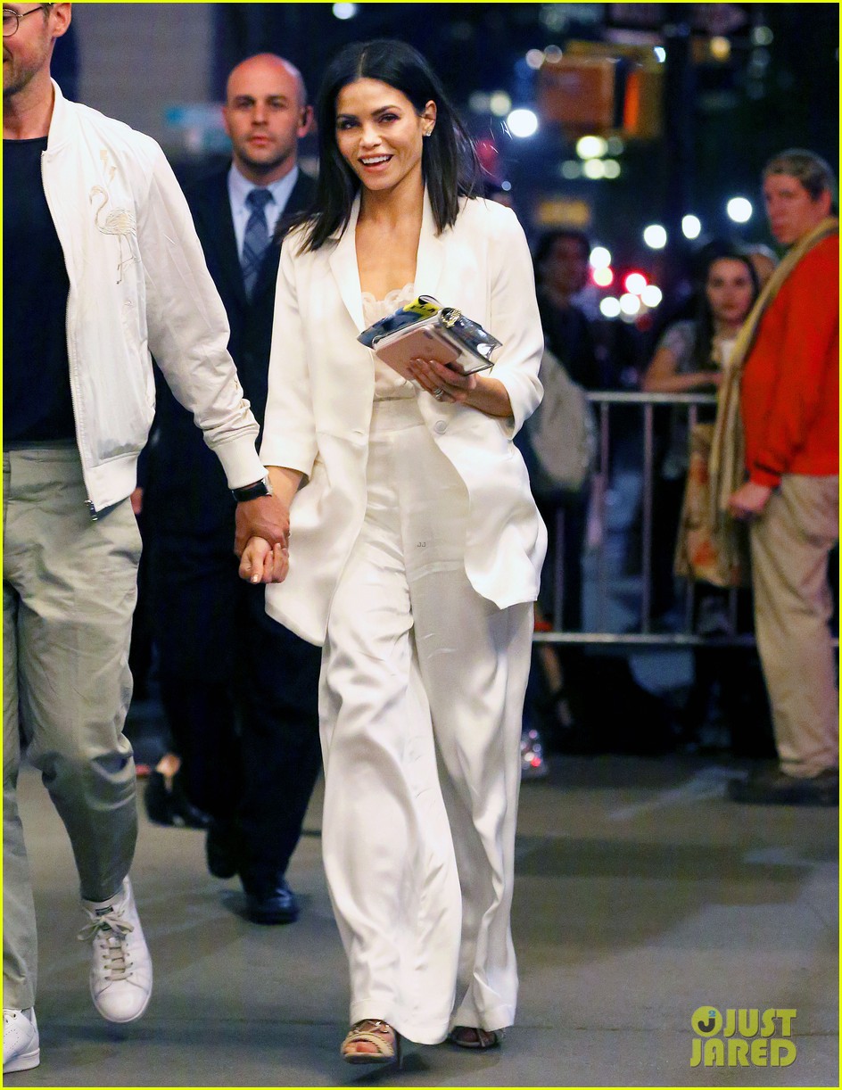 Jenna Dewan Tatum Sees Broadway's 'Dear Evan Hansen' with Stylist Brad Goreski