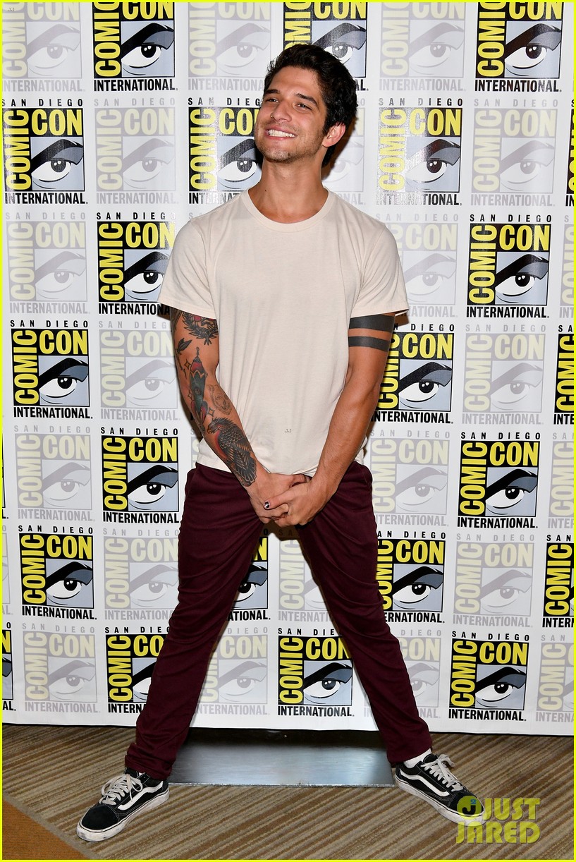 Tyler Posey Jumps Over Cody Christian at 'Teen Wolf' Comic-Con Photo Call!
