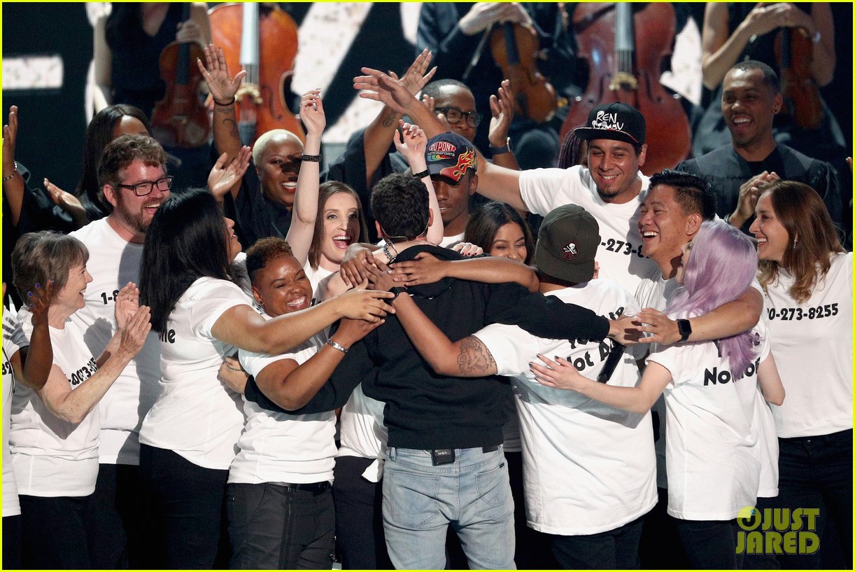 Logic Performs Anti-Suicide Anthem '1-800-273-8255' With Alessia Cara & Khalid at MTV VMAs 2017 - Watch Now!