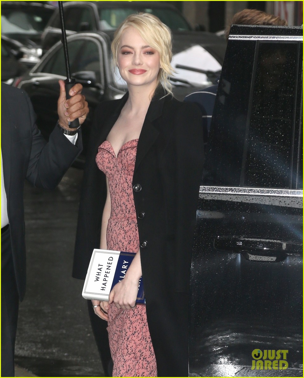 Emma Stone Carries Hillary Clinton's New Book While Heading to the Set of 'Late Show With Stephen Colbert'!