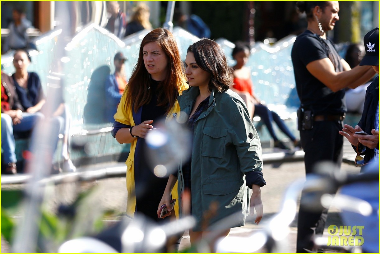 Sam Heughan Films 'Spy Who Dumped Me' Scenes in Amsterdam with Mila Kunis & Kate McKinnon!