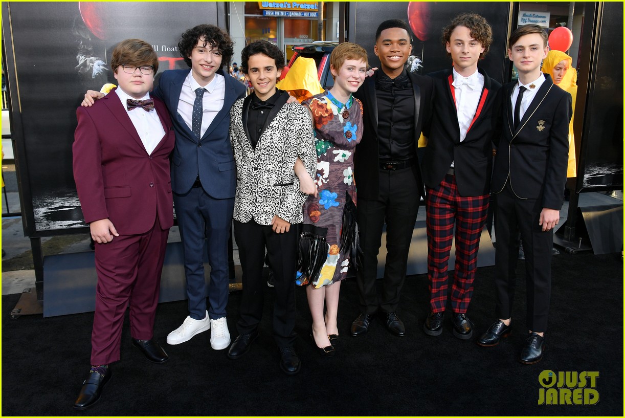The 'It' Kids Walk Red Carpet Together at Hollywood Premiere!